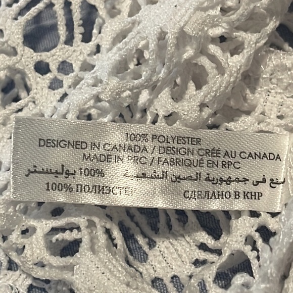 Aqua La Vie en Rose White Crochet Style Coverup - Picture 6 of 6